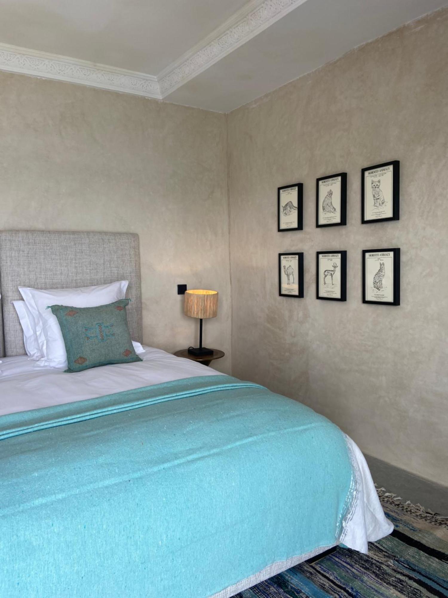 Hotel Oasis ダフラ エクステリア 写真